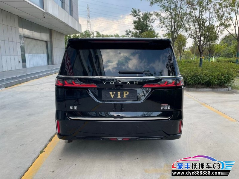 24年岚图梦想家轿车抵押车出售