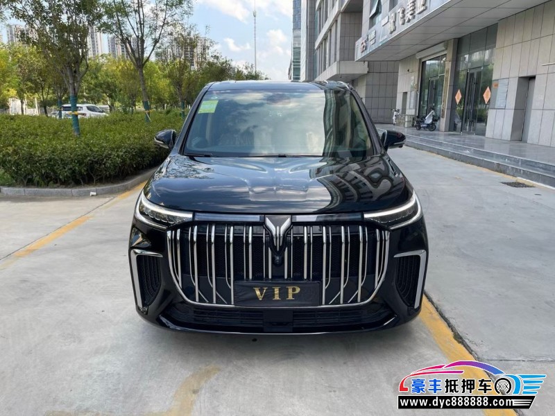 24年岚图梦想家轿车抵押车出售