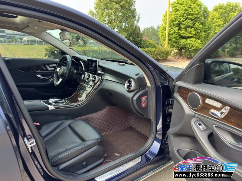 15年奔驰C轿车抵押车出售