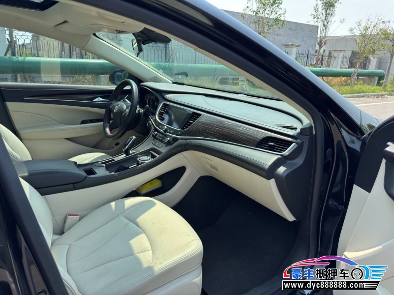 20年别克君越轿车抵押车出售