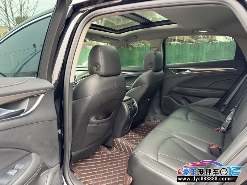 22年别克君越轿车抵押车出售