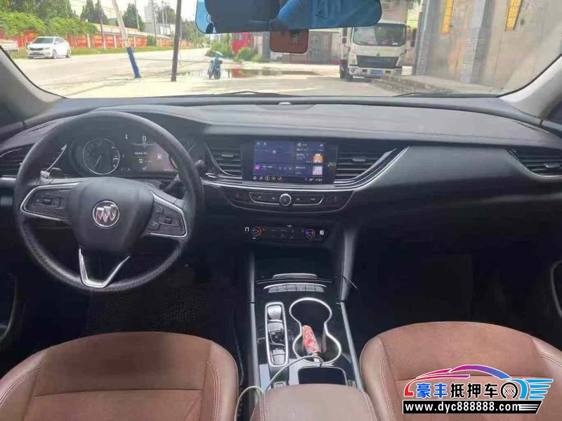 21年别克君威轿车抵押车出售