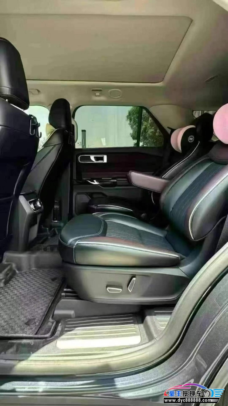 23年福特探险者轿车抵押车出售