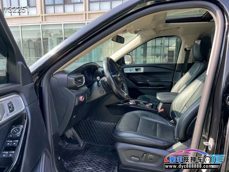 22年福特探险者轿车抵押车出售