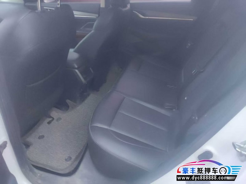 20年长安长安CS55轿车抵押车出售