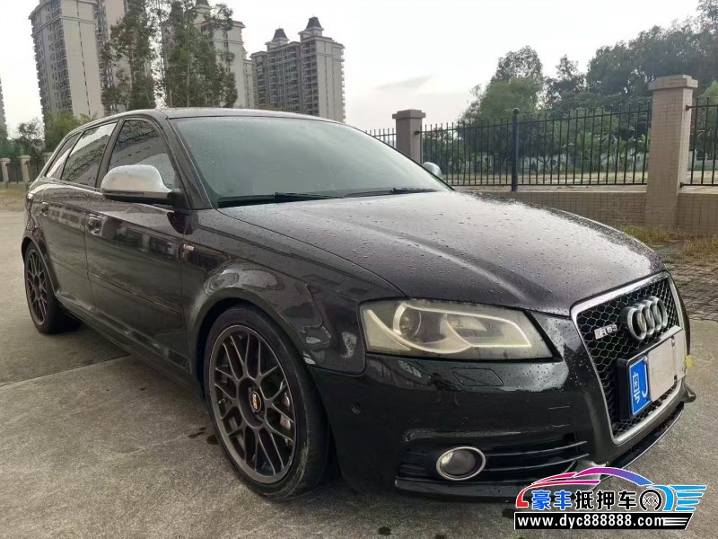 10年奥迪A3轿车抵押车出售