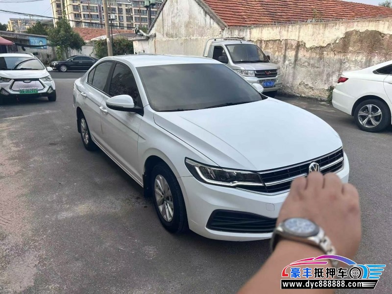 21年大众宝来轿车抵押车出售