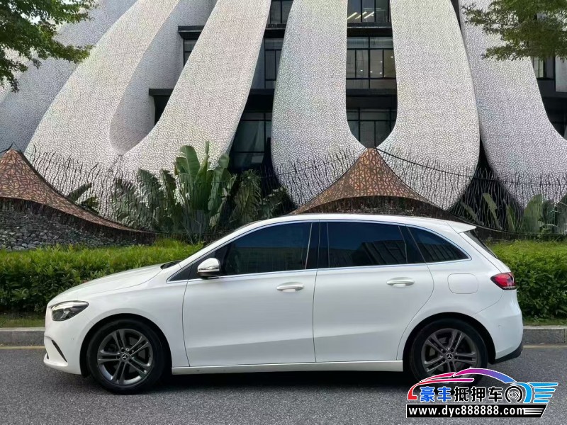 20年奔驰B轿车抵押车出售