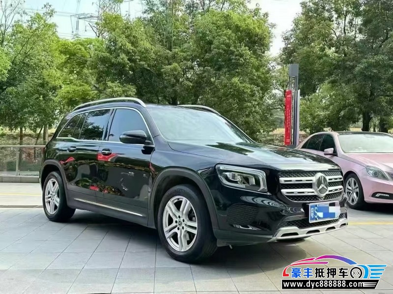 22年奔驰GLB轿车抵押车出售