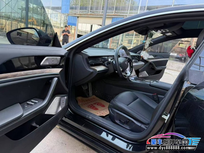 24年哪吒S轿车抵押车出售