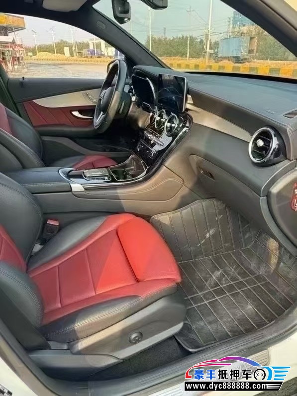 20年奔驰GLC轿车抵押车出售