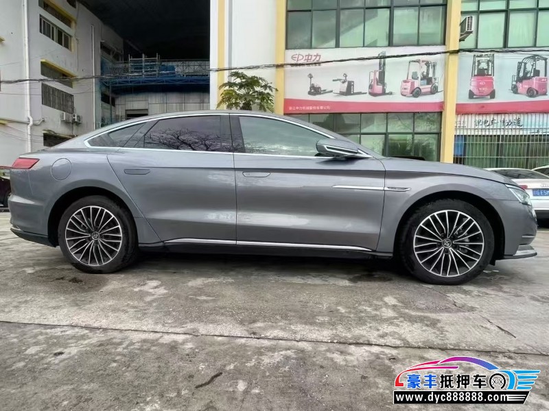 21年比亚迪汉轿车抵押车出售