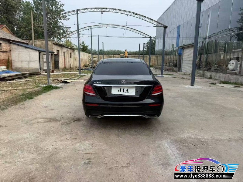 18年奔驰E轿车抵押车出售