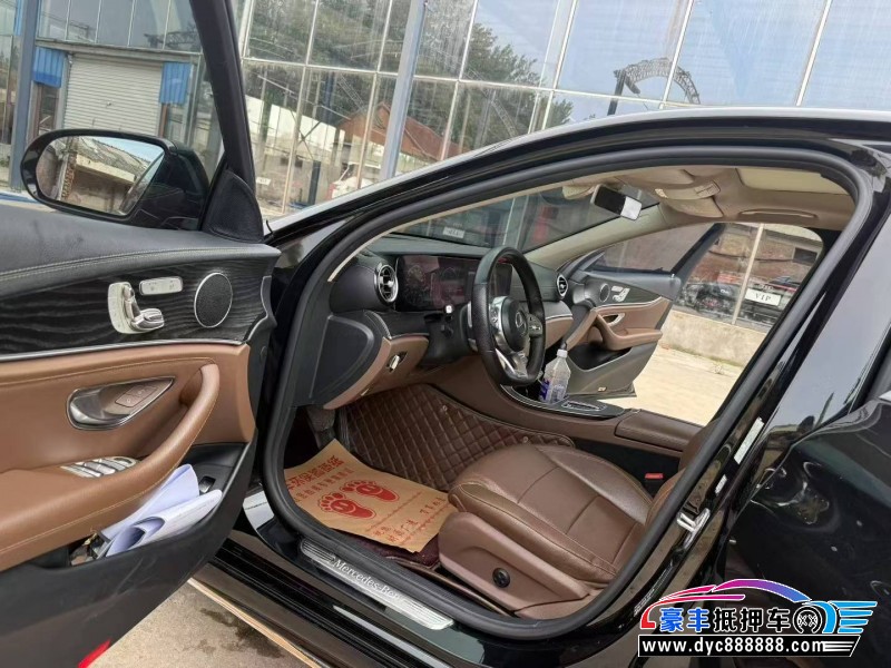 18年奔驰E轿车抵押车出售
