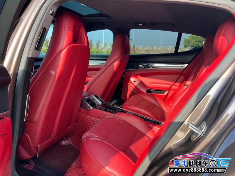 15年保时捷帕纳梅拉轿车抵押车出售