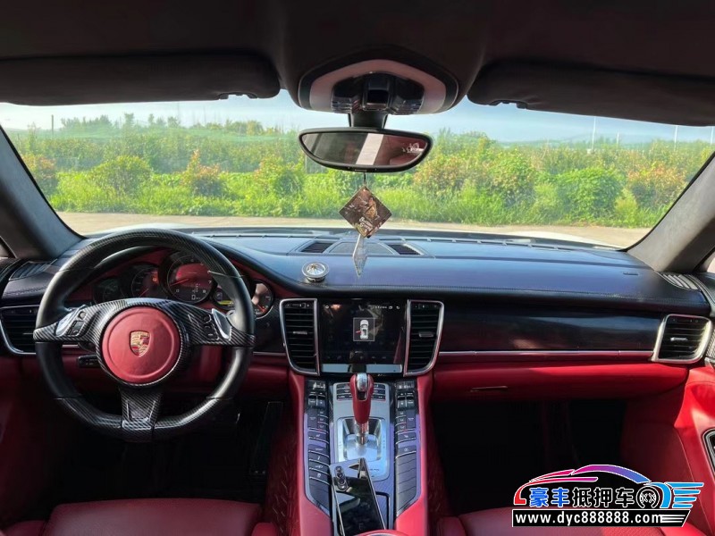 15年保时捷帕纳梅拉轿车抵押车出售