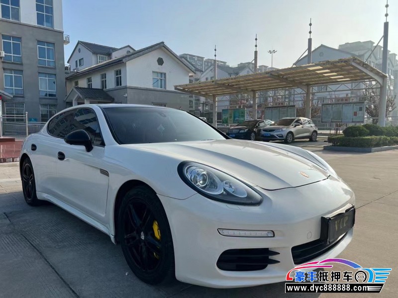 15年保时捷帕纳梅拉轿车抵押车出售