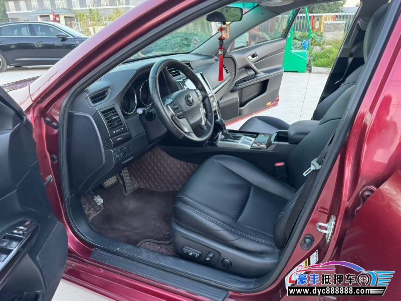 11年丰田锐志轿车抵押车出售