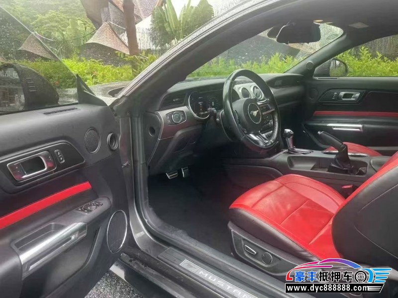 19年福特野马轿车抵押车出售