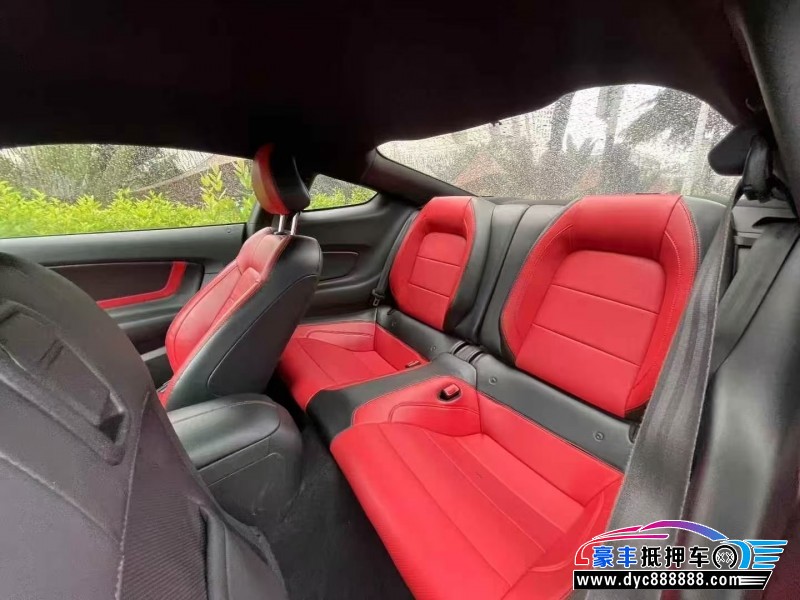 19年福特野马轿车抵押车出售