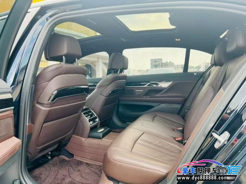 19年宝马7系轿车抵押车出售