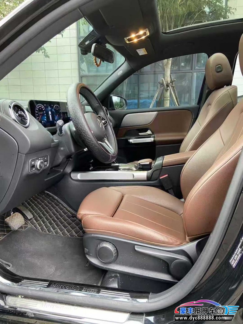 22年奔驰GLBSUV抵押车出售