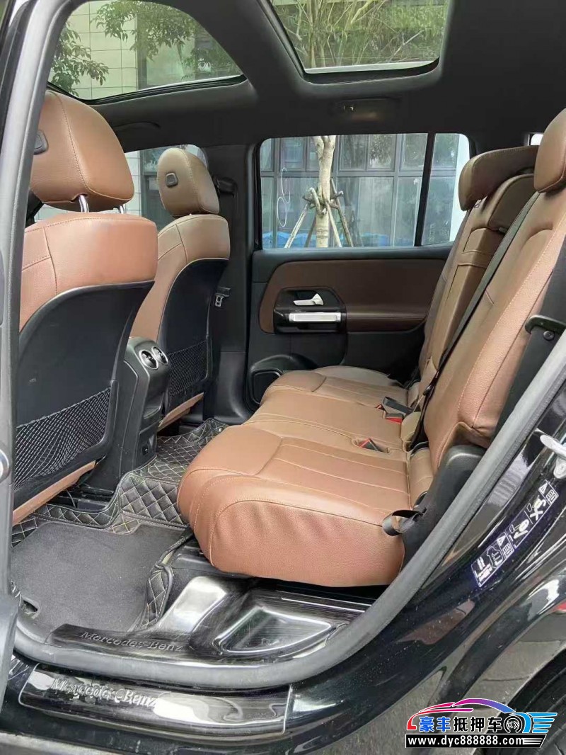 22年奔驰GLBSUV抵押车出售