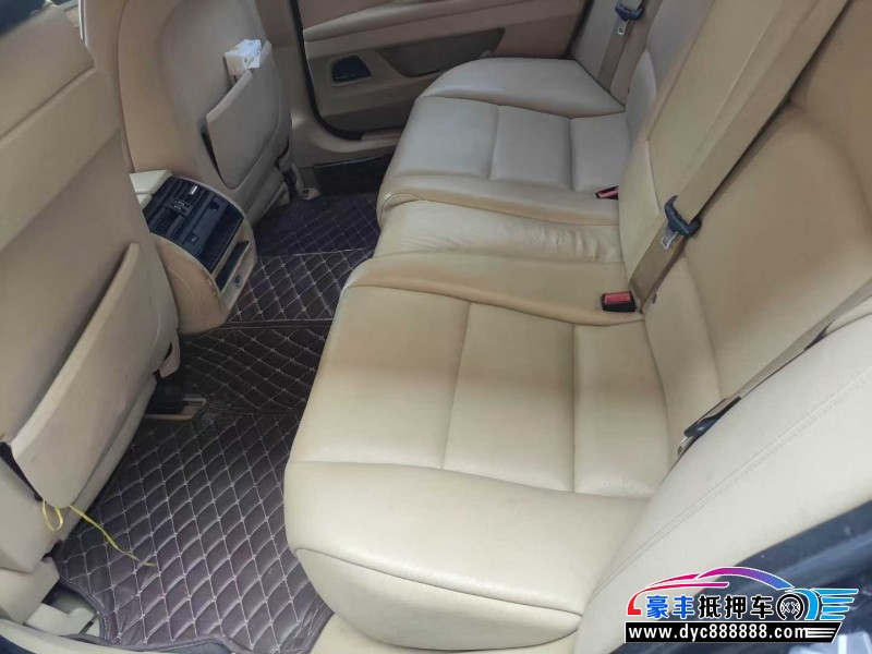 13年宝马5系轿车抵押车出售