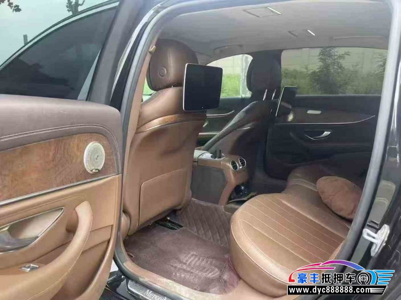 18年奔驰E轿车抵押车出售