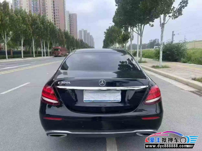 18年奔驰E轿车抵押车出售