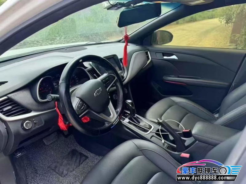 20年雪佛兰科鲁泽轿车抵押车出售