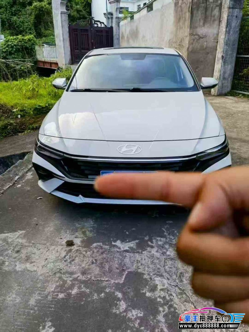 24年现代伊兰特轿车抵押车出售