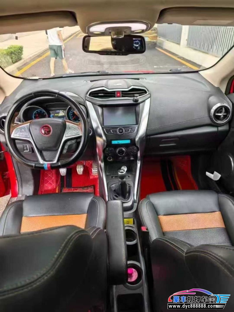 17年比亚迪元轿车抵押车出售