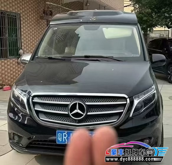 19年奔驰威霆轿车抵押车出售