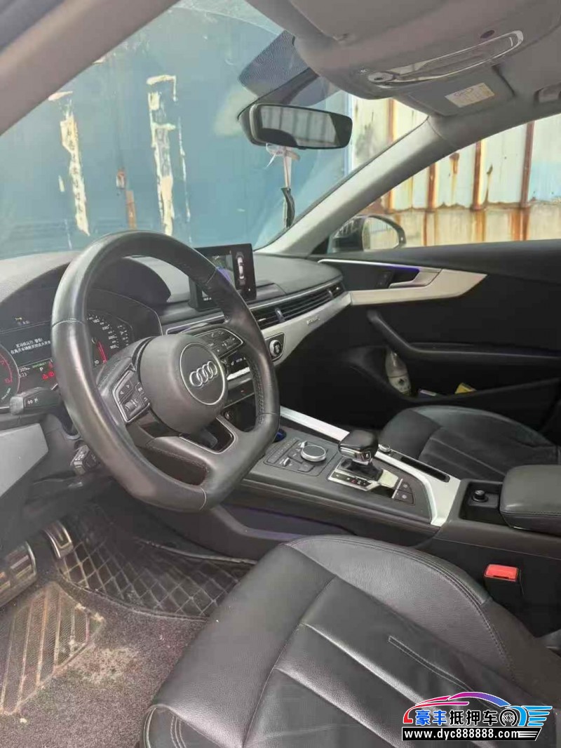 19年奥迪A4L轿车抵押车出售