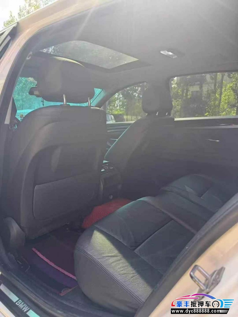 14年宝马5系轿车抵押车出售