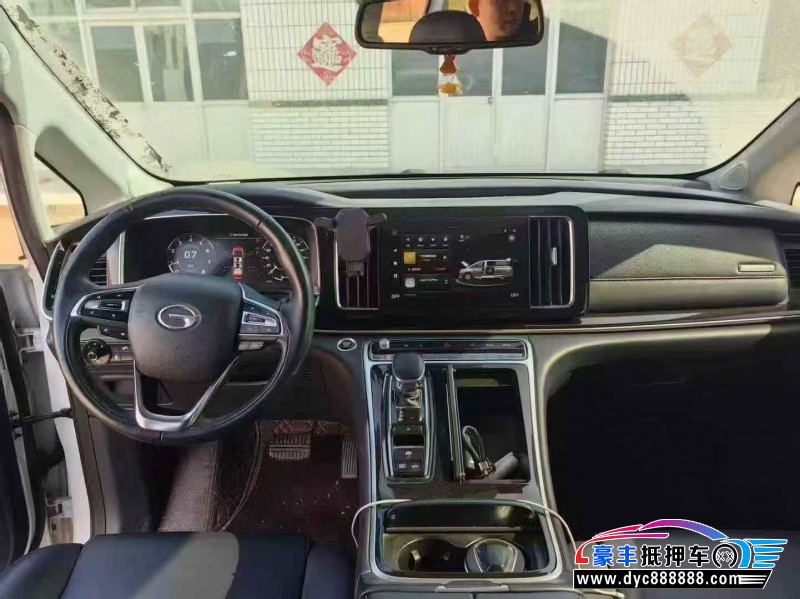 22年传祺M8轿车抵押车出售