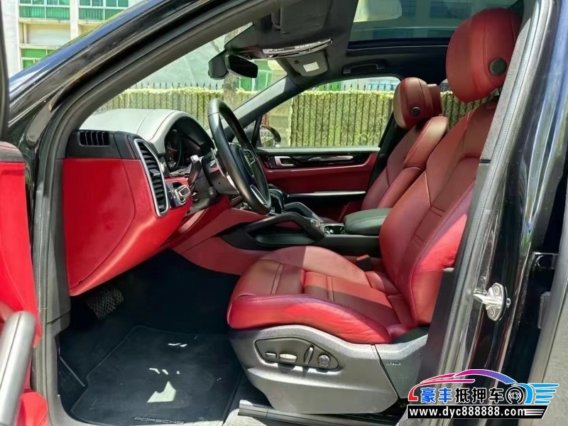 22年保时捷卡宴轿车抵押车出售