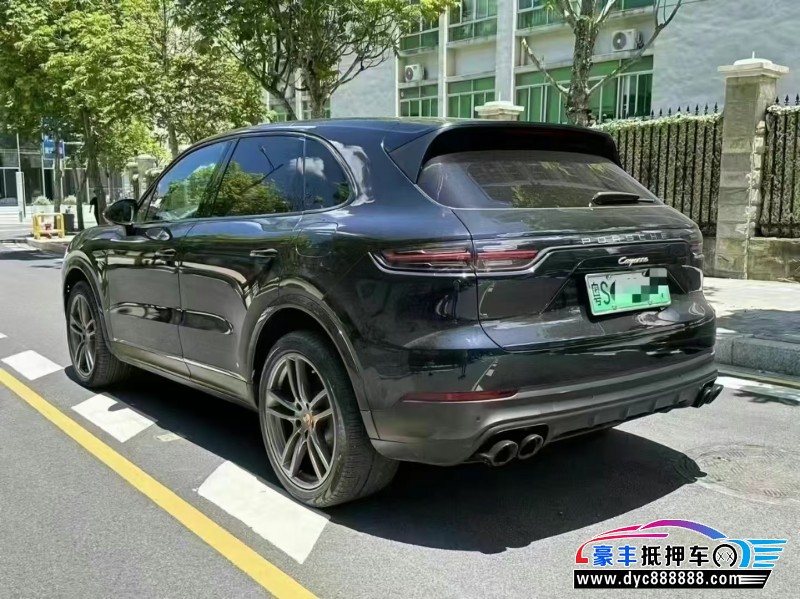 22年保时捷卡宴轿车抵押车出售