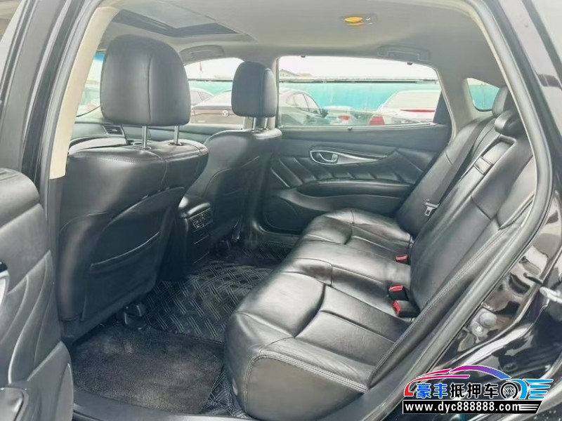 18年英菲尼迪Q70轿车抵押车出售