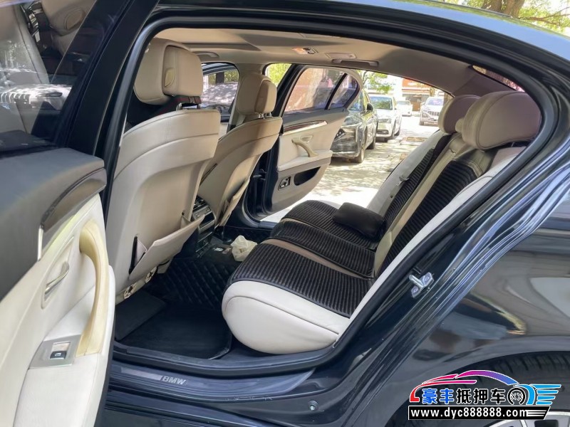 13年宝马5系轿车抵押车出售