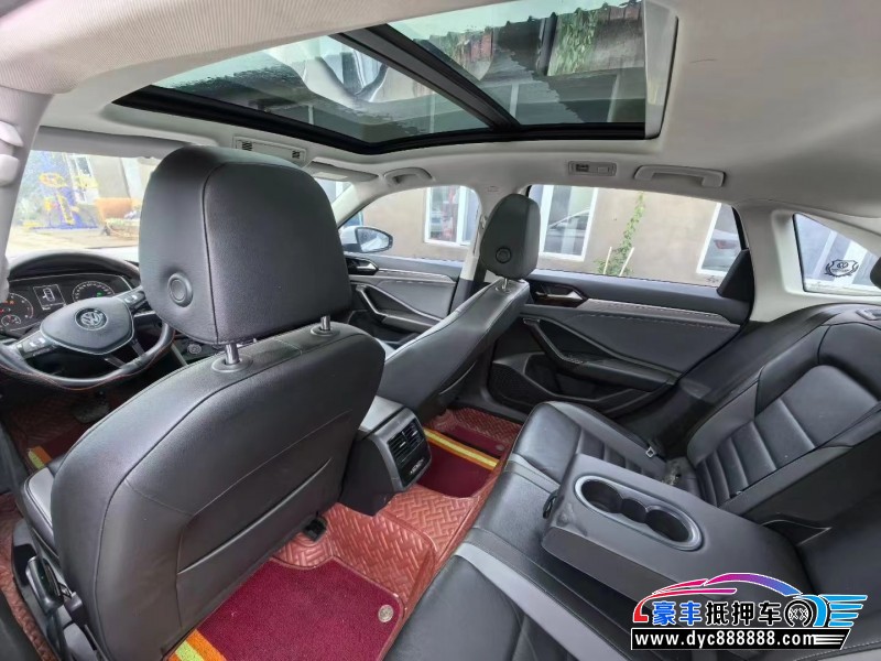 20年大众速腾轿车抵押车出售