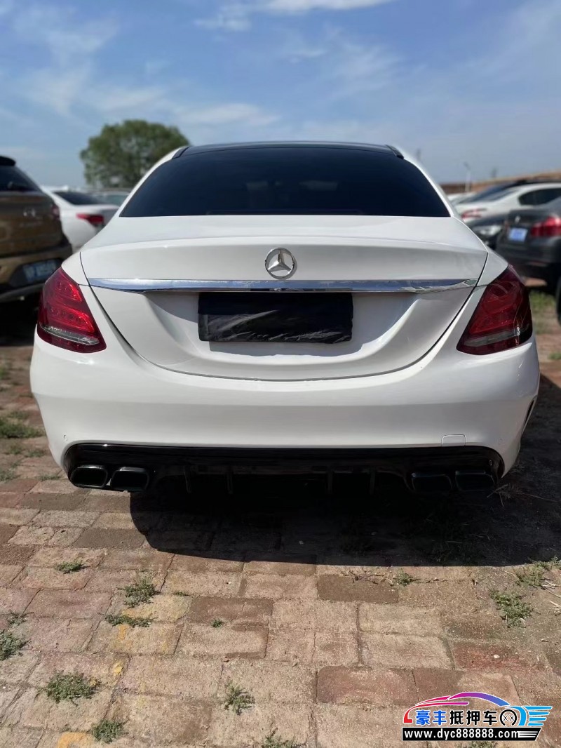 16年奔驰C轿车抵押车出售