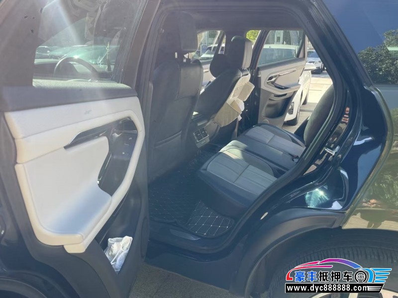 21年路虎揽胜极光轿车抵押车出售