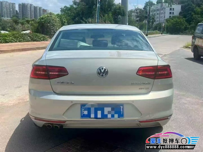 17年大众迈腾轿车抵押车出售