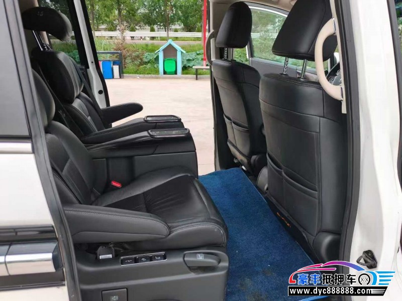 18年本田艾力绅轿车抵押车出售