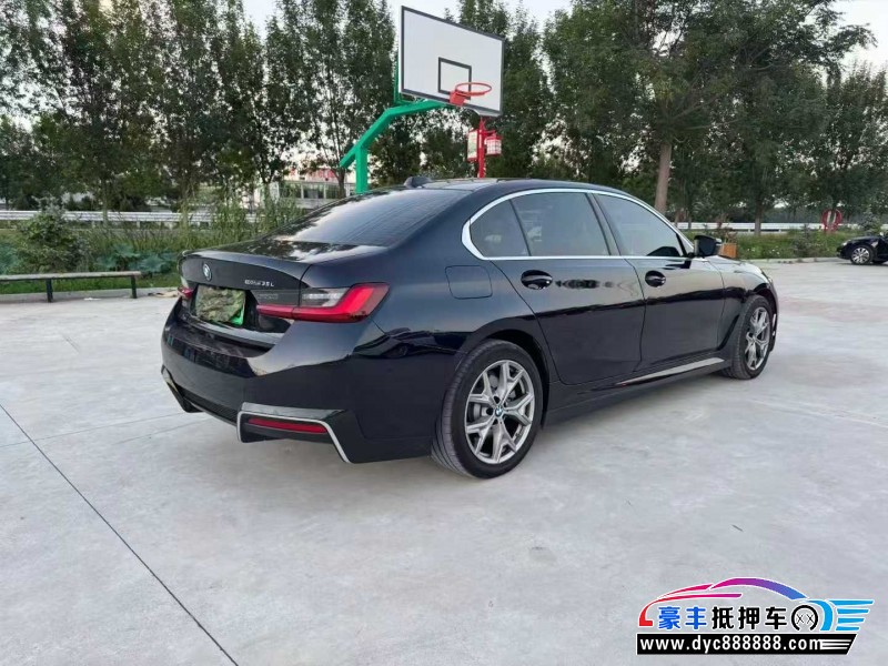 25年宝马i3轿车抵押车出售