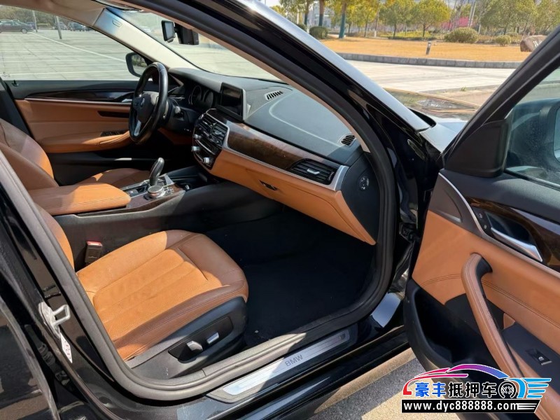 18年宝马5系轿车抵押车出售