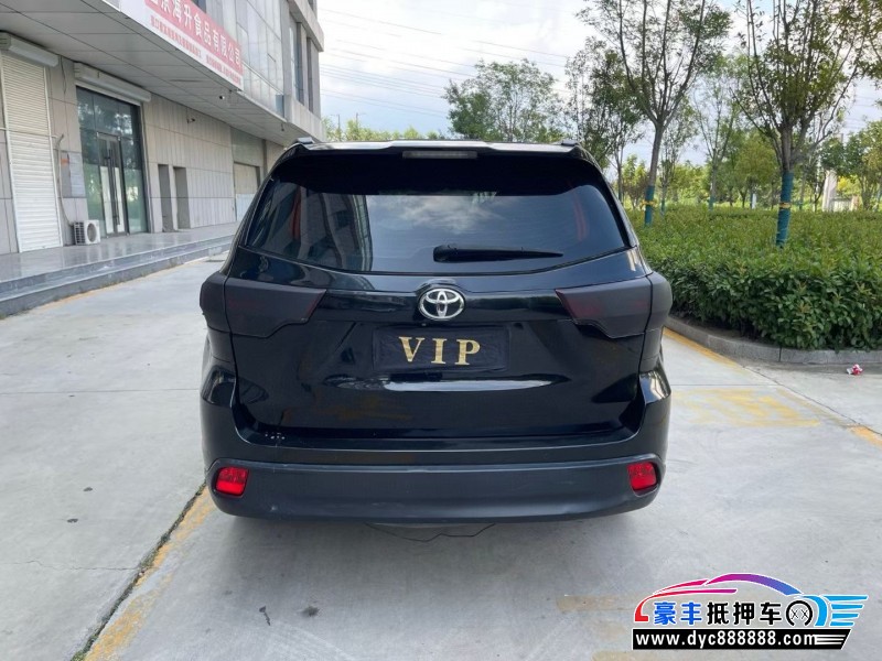 19年丰田汉兰达轿车抵押车出售