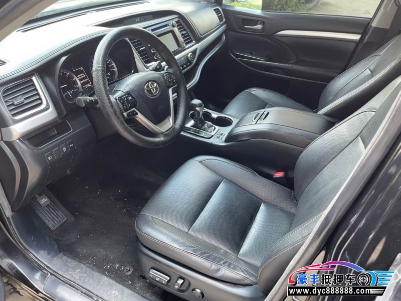 19年丰田汉兰达轿车抵押车出售